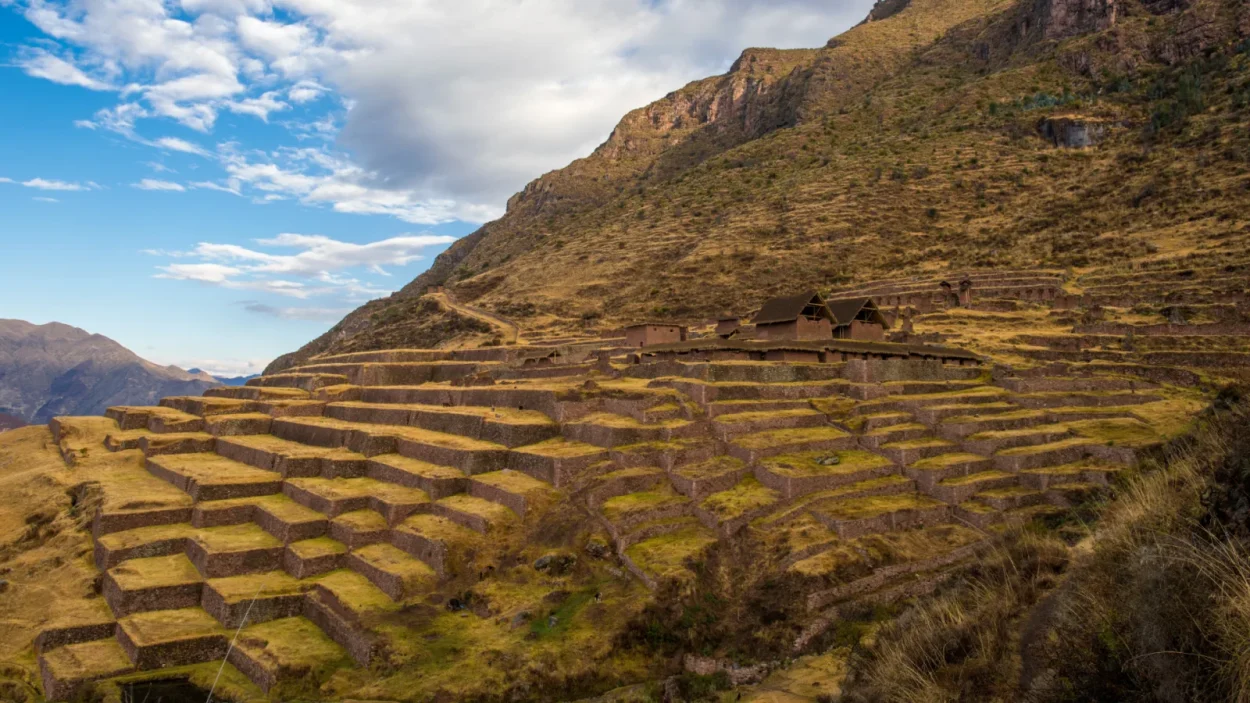 Inca terraces at Huchuy Qosqo