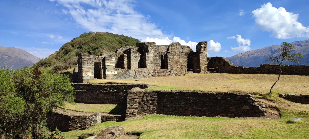 Inca buildings of the main sector of Choquequirao