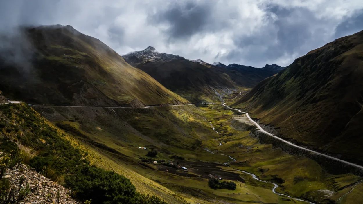 Valley on the Huchuy Qosqo trek above the Sacred Valley